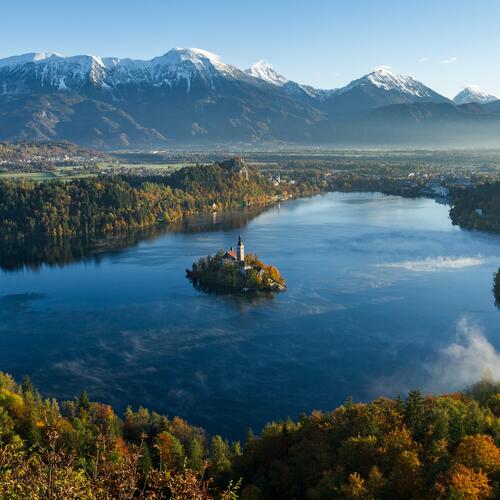 Het minuscule eilandje Bled in Slovenië.