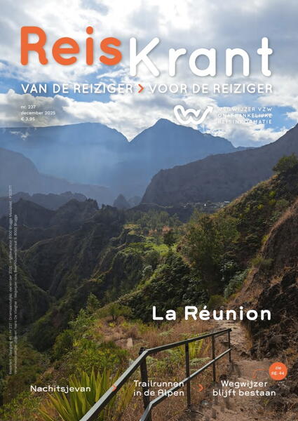 Reiskrant La Réunion - Zicht op Mafate vanuit Îles des Orangers