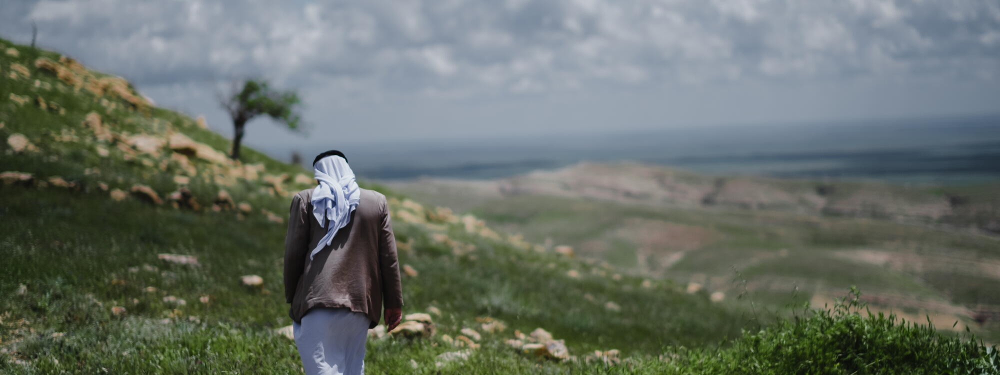 Iraakse man in de buurt van Sinjar.