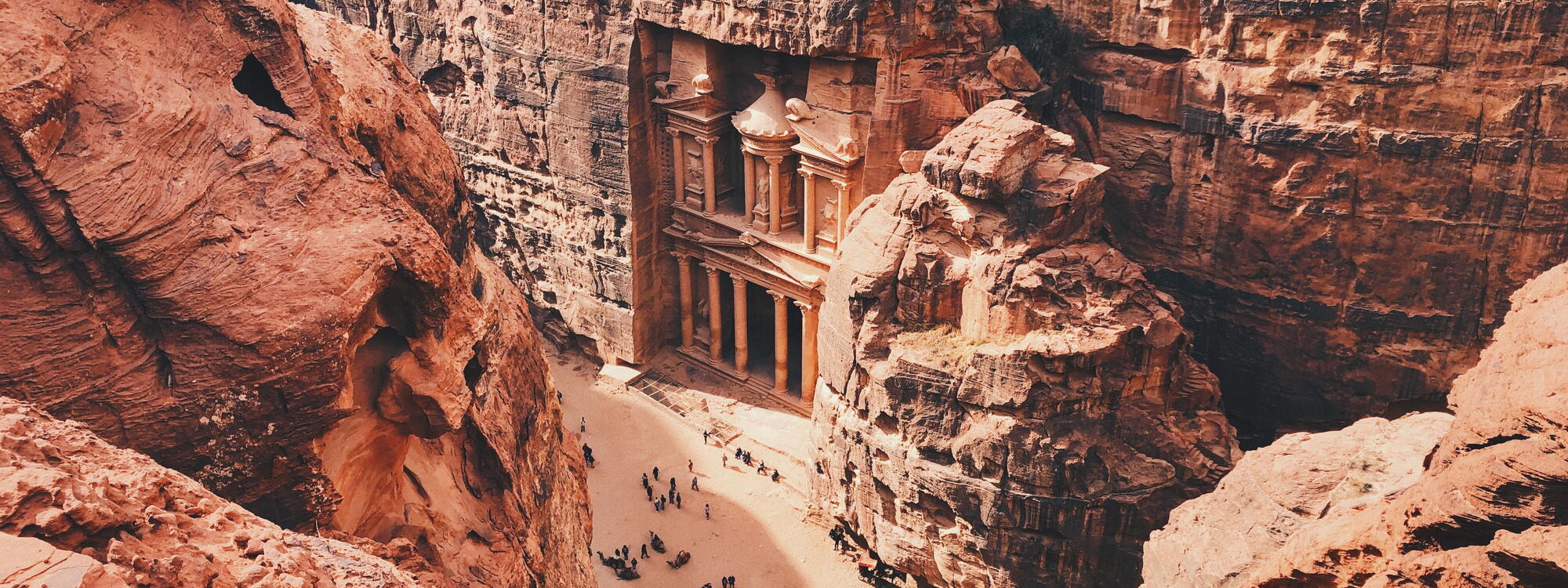 Zicht op Petra in Jordanië.