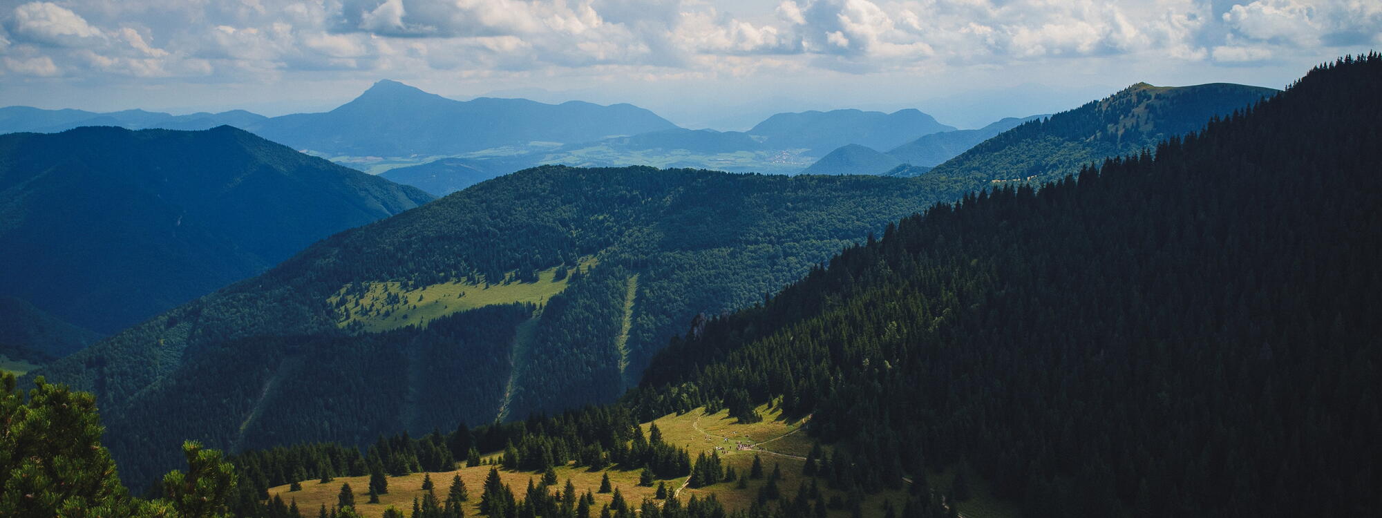 Een blik op de Kleine Tatra, een gebergte in het noordwesten van Slovakije.