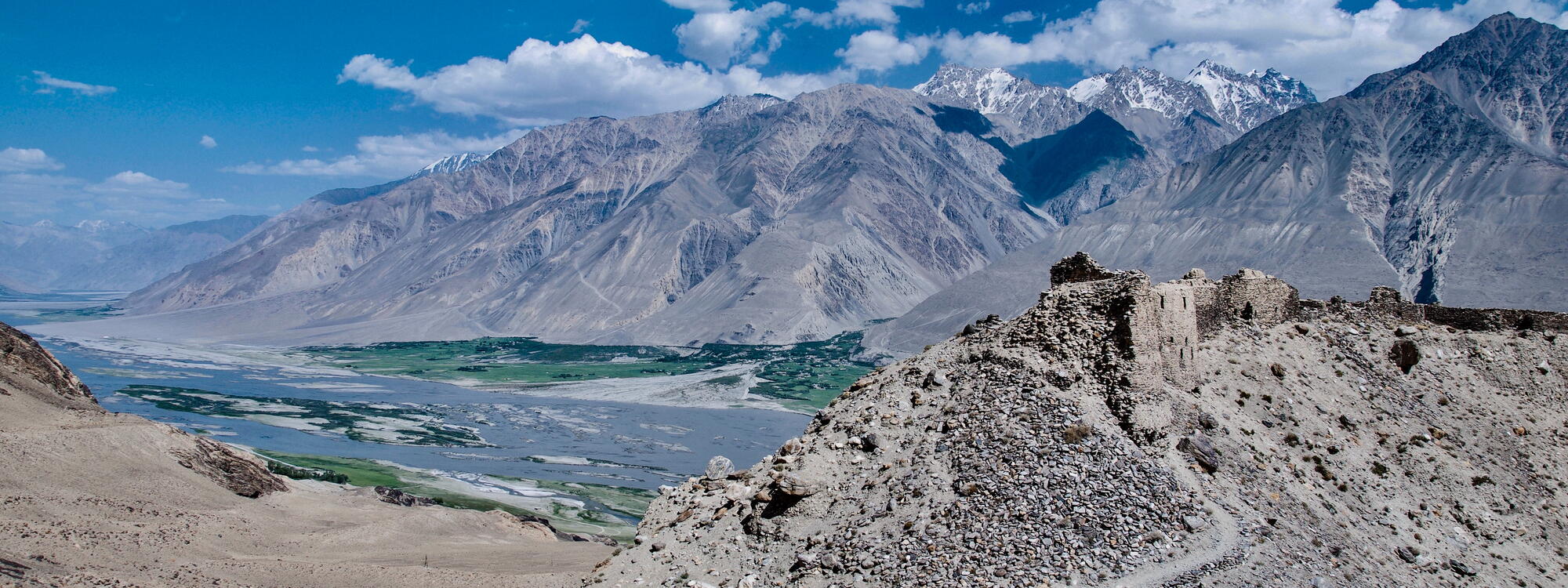 Ruïnes van een fort aan de zijderoute in de Wakhan-vallei.
