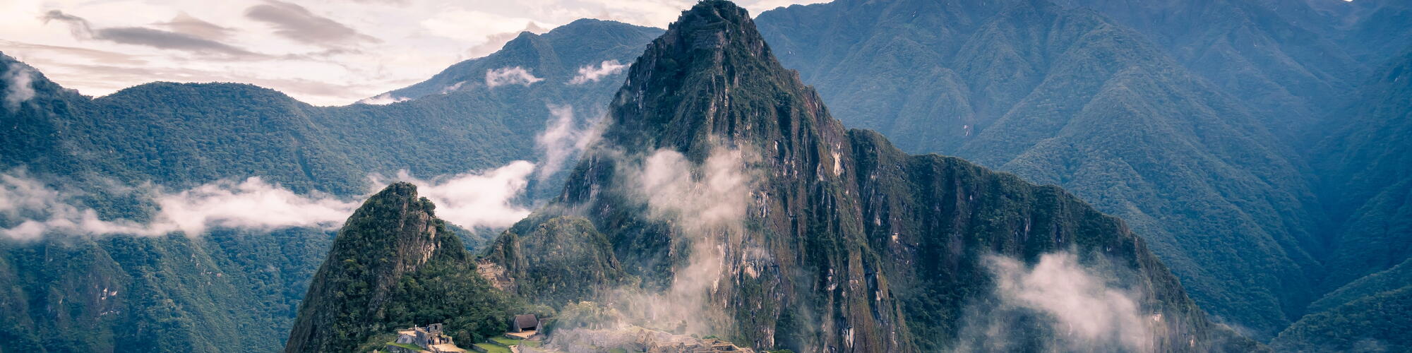 Bovenaanzicht op Machu Picchu