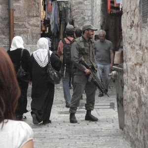Jeruzalem : arabische wijk onder militaire controle