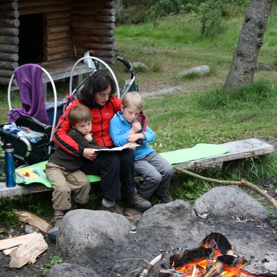 Onze eerste nacht in een blokhut (Nørre Vorupør)
